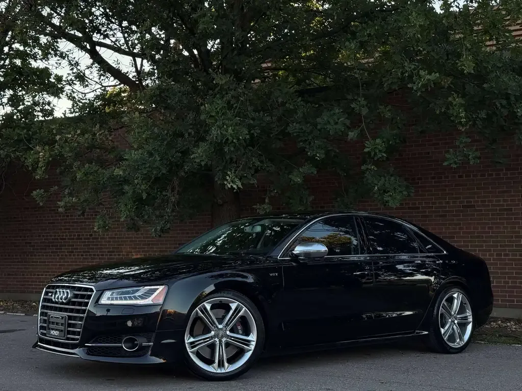 Audi S8