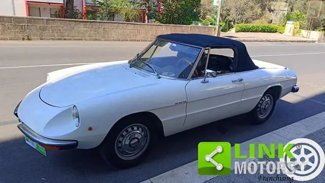 Alfa Romeo Spider 1970 photo 3