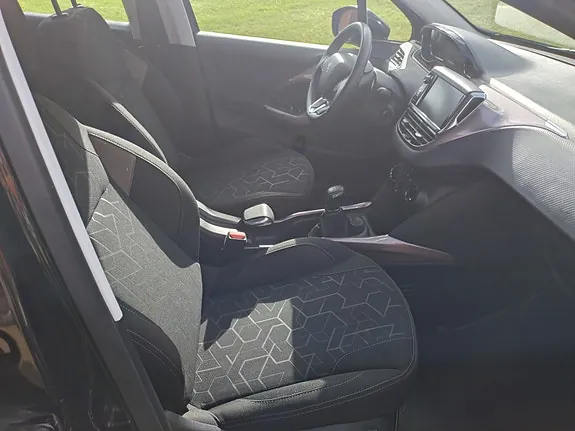 Peugeot 2008 2015 photo 5