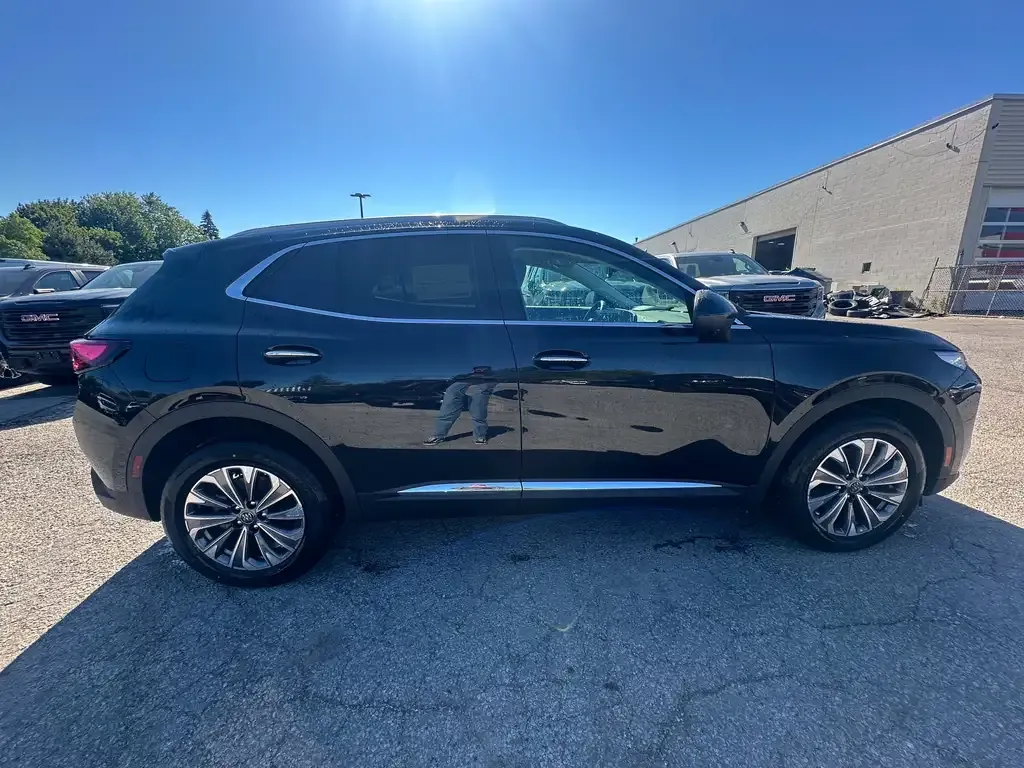 Buick Envision 2026 photo 4