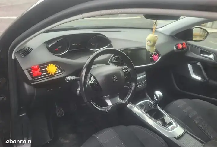 Peugeot 308 2016 photo 3