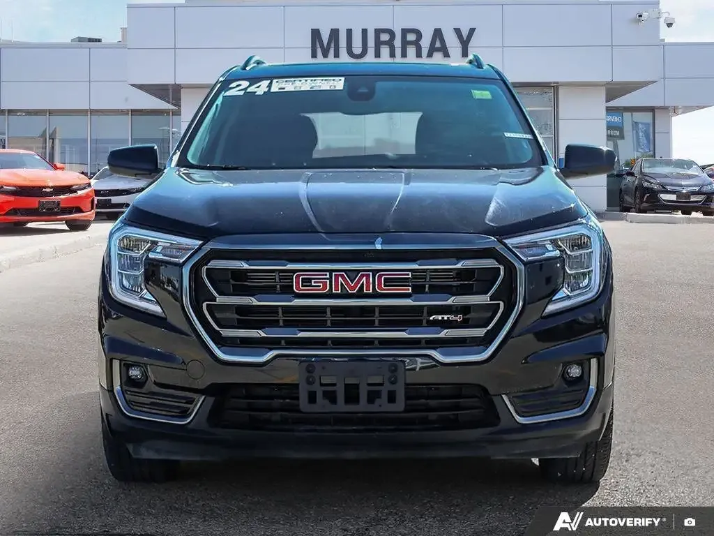 GMC Terrain 2024 photo 2