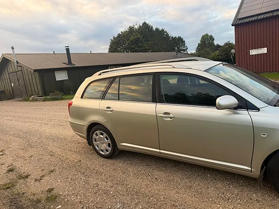 Toyota Avensis 2006 photo 3