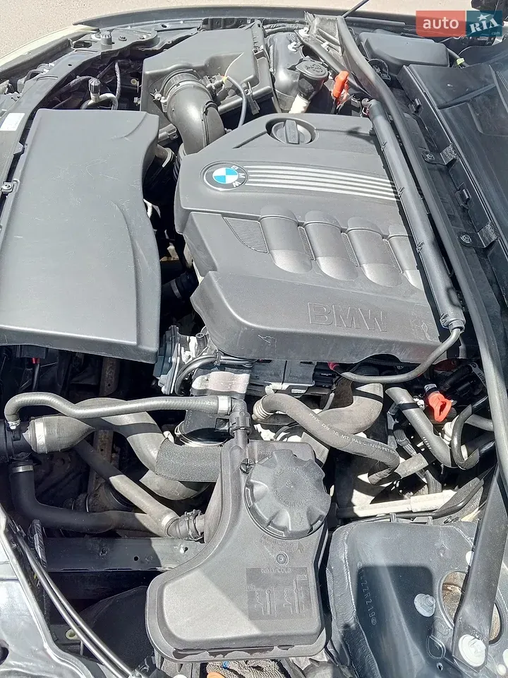 BMW 3 Series 2011 photo 4
