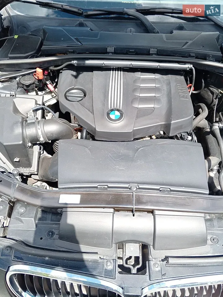 BMW 3 Series 2011 photo 5
