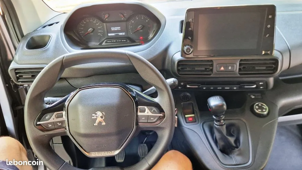 Peugeot Partner 2022 photo 3