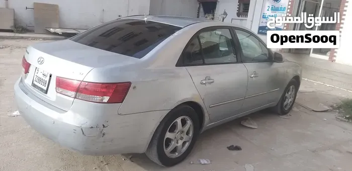 Hyundai Sonata 2006 photo 2