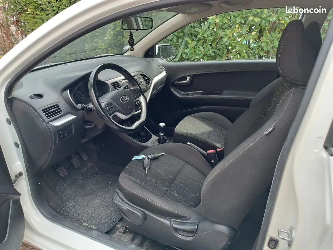 Kia Picanto 2015 photo 4