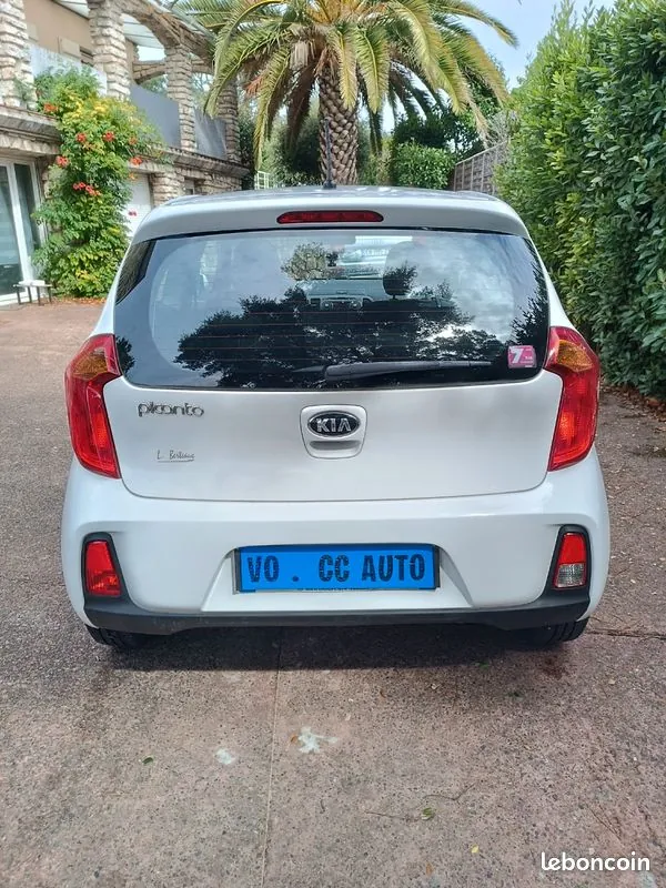Kia Picanto 2015 photo 3