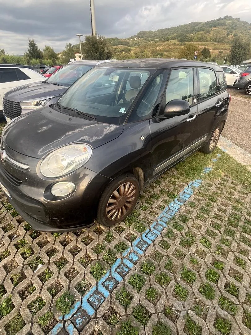 Fiat 500L 2015 photo 2