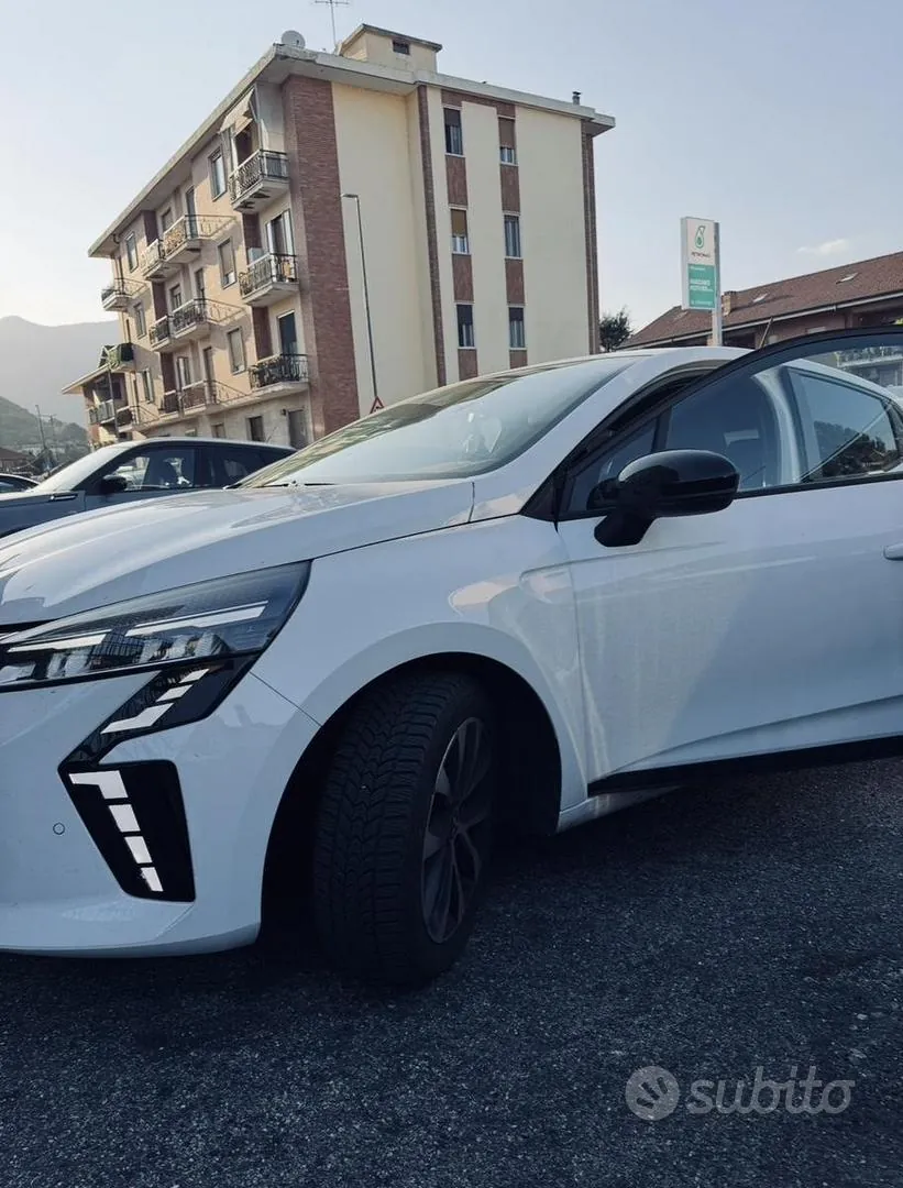 Mitsubishi Colt 2024 photo 2