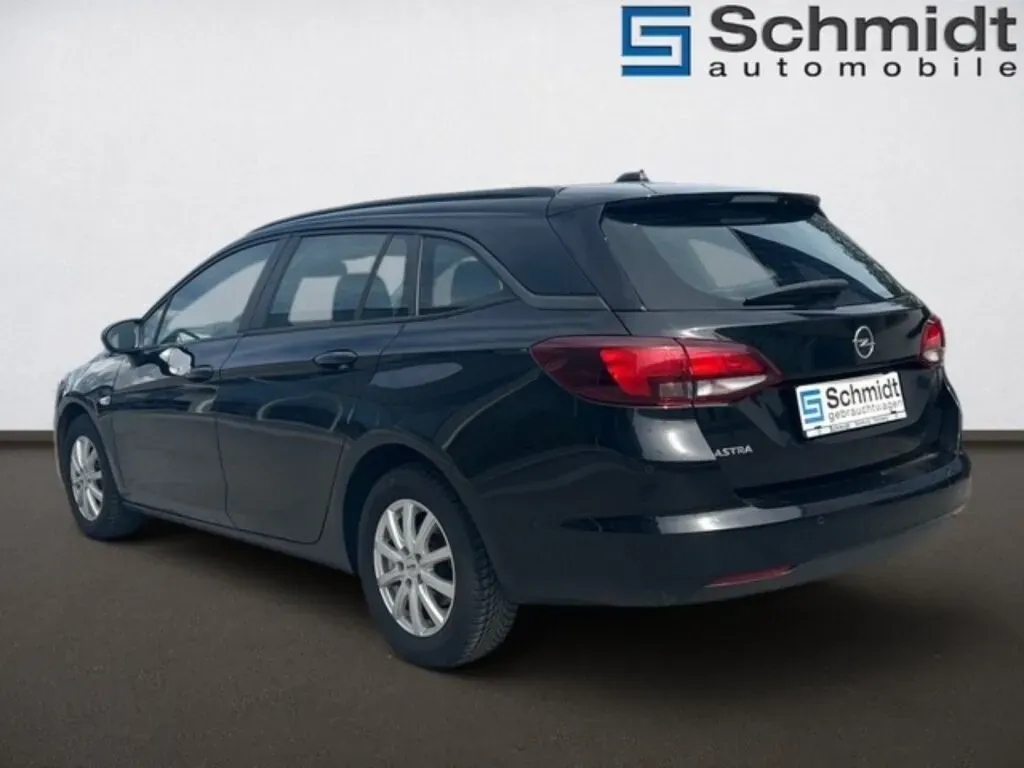 Opel Astra 2020 photo 3
