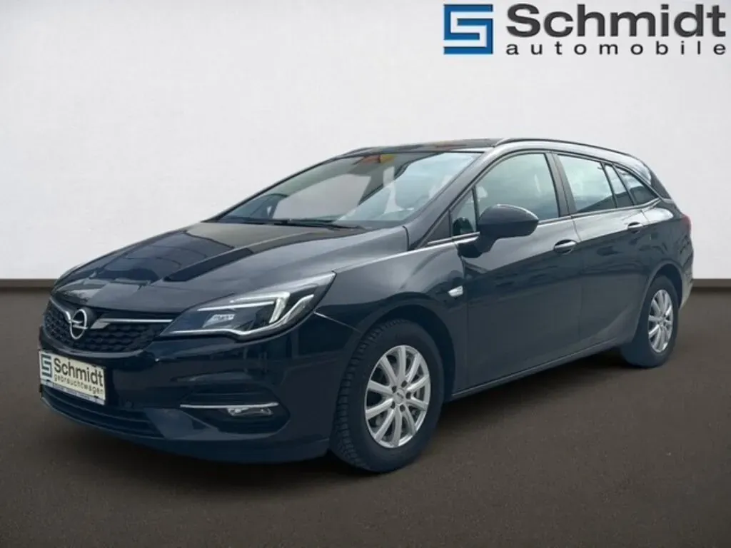 Opel Astra 2020 photo 2