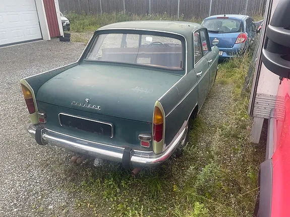 Peugeot 404 1968 photo 5