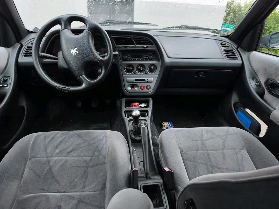 Peugeot 306