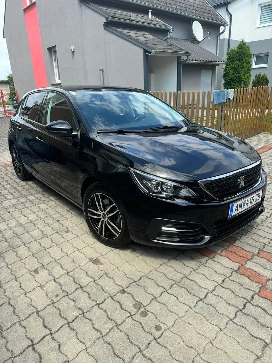 Peugeot 308 2019 photo 2