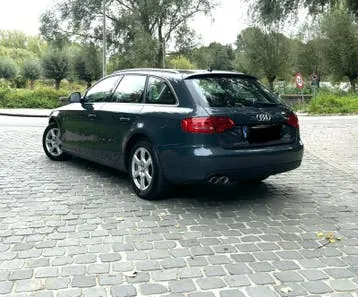 Audi A4 2010 photo 3