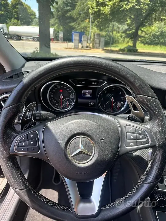 Mercedes-Benz A-Class 2018 photo 2