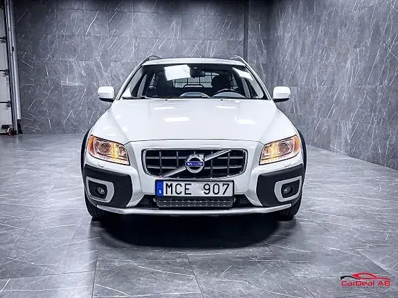 Volvo Xc70 2012 photo 2