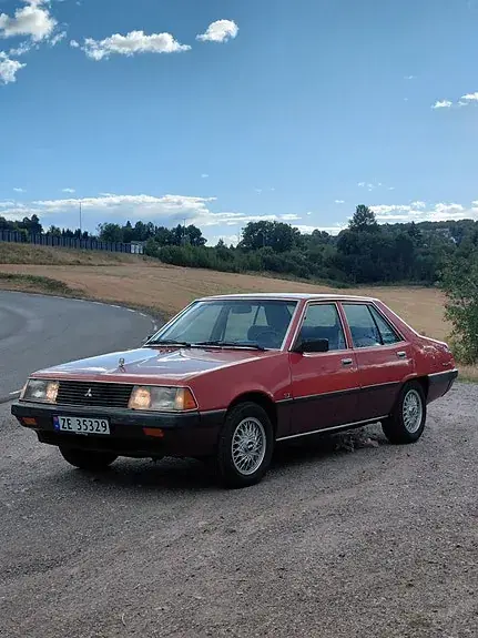Mitsubishi Galant 1981 photo 2