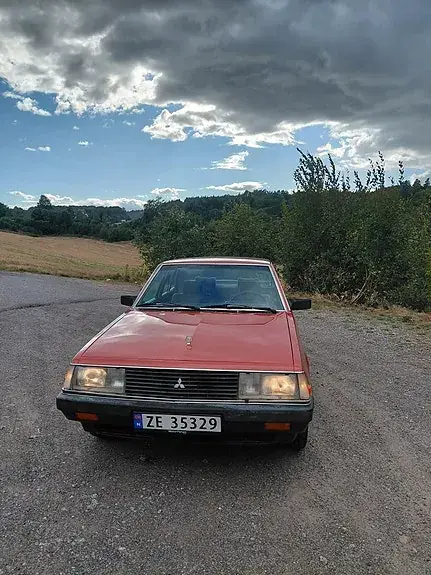 Mitsubishi Galant 1981 photo 3