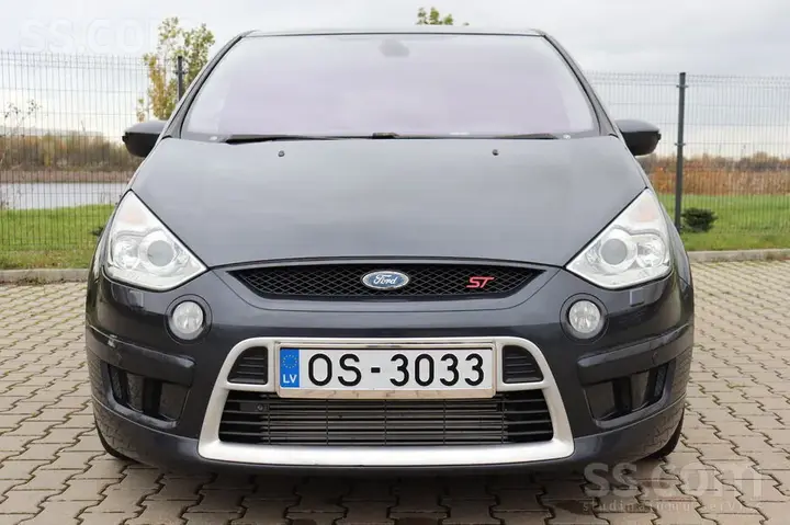 Ford S-Max 2010 photo 3