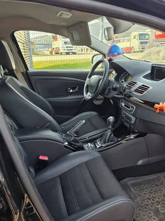 Renault Mégane 2014 photo 3