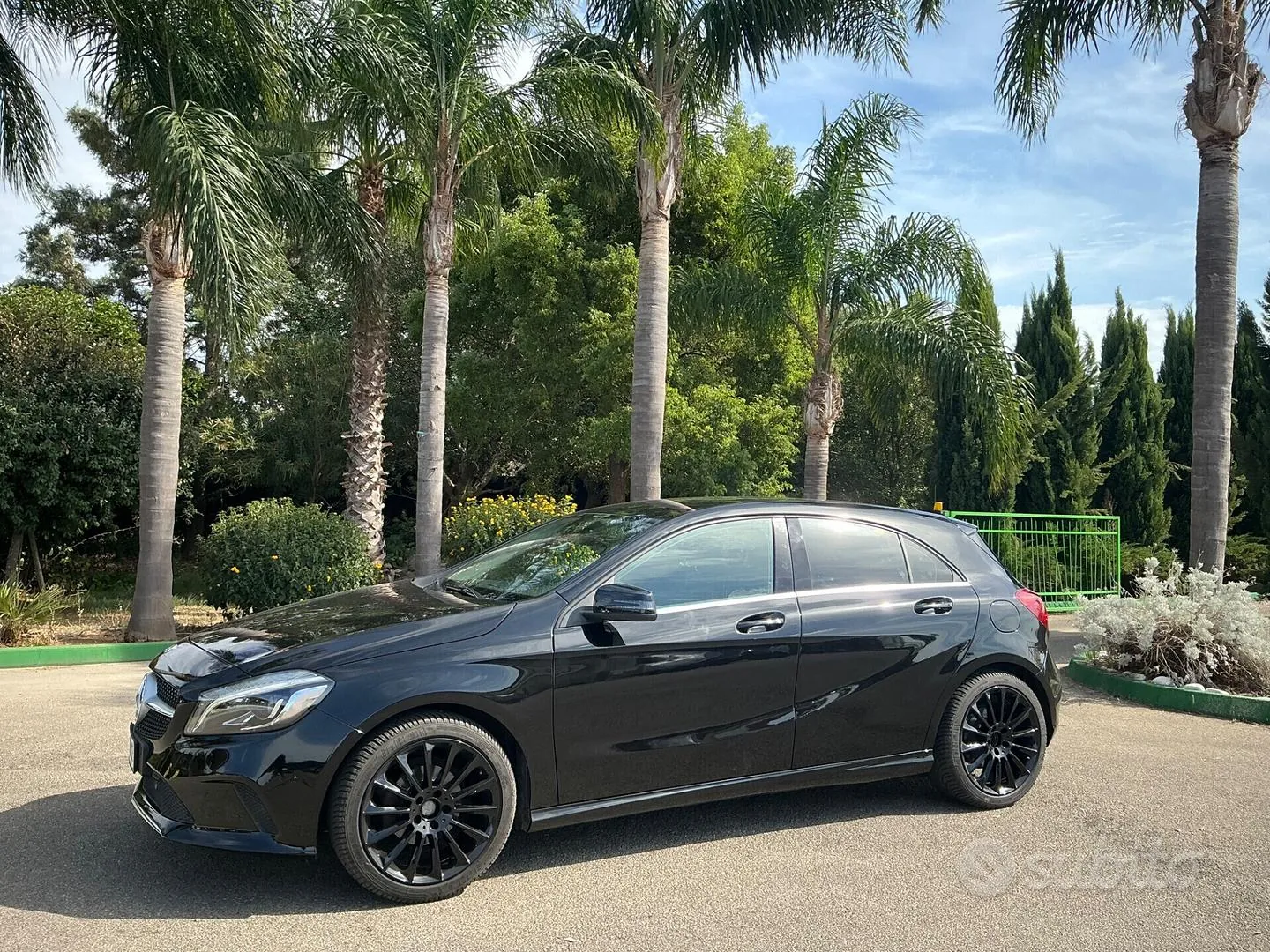 Mercedes-Benz A 180 2016 photo 4