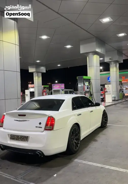 Chrysler 300 2013 photo 3