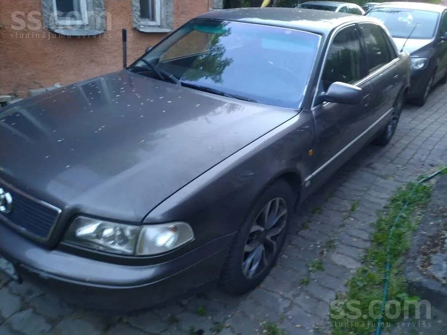 Audi A8