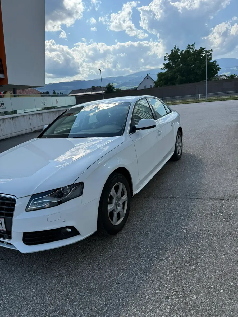 Audi A4 2009 photo 3