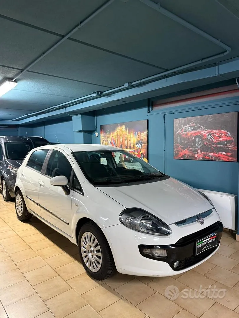 Fiat Punto Evo 2012 photo 4