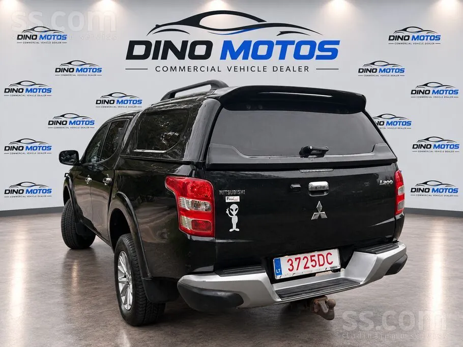 Mitsubishi L200 2017 photo 4