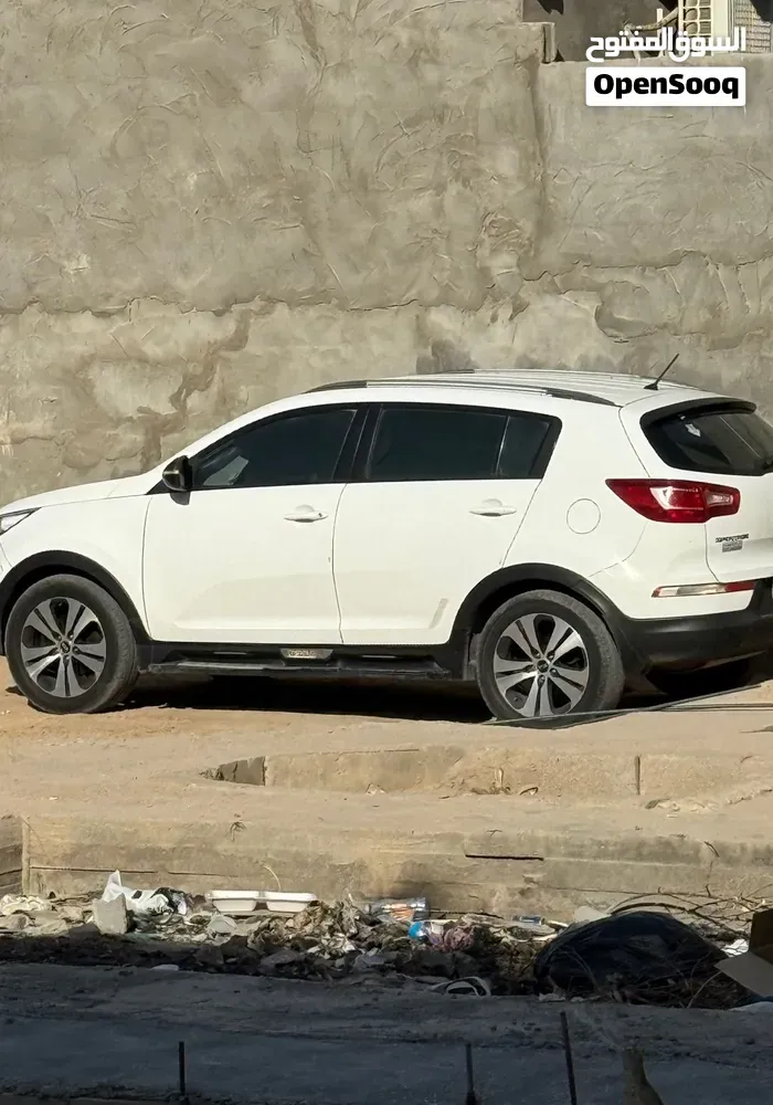 Kia Sportage 2012 photo 2