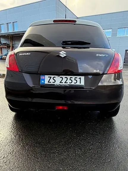 Suzuki Swift 2014 photo 3