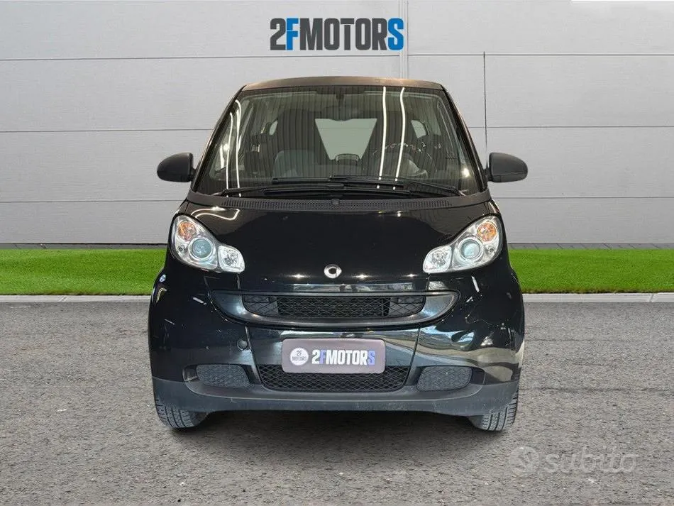 Smart Fortwo 2012 photo 2