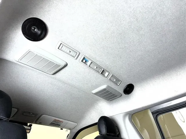 Toyota Hiace Wagon 2023 photo 4