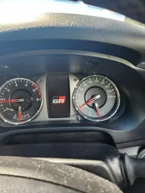 Toyota Hilux 2024 photo 2