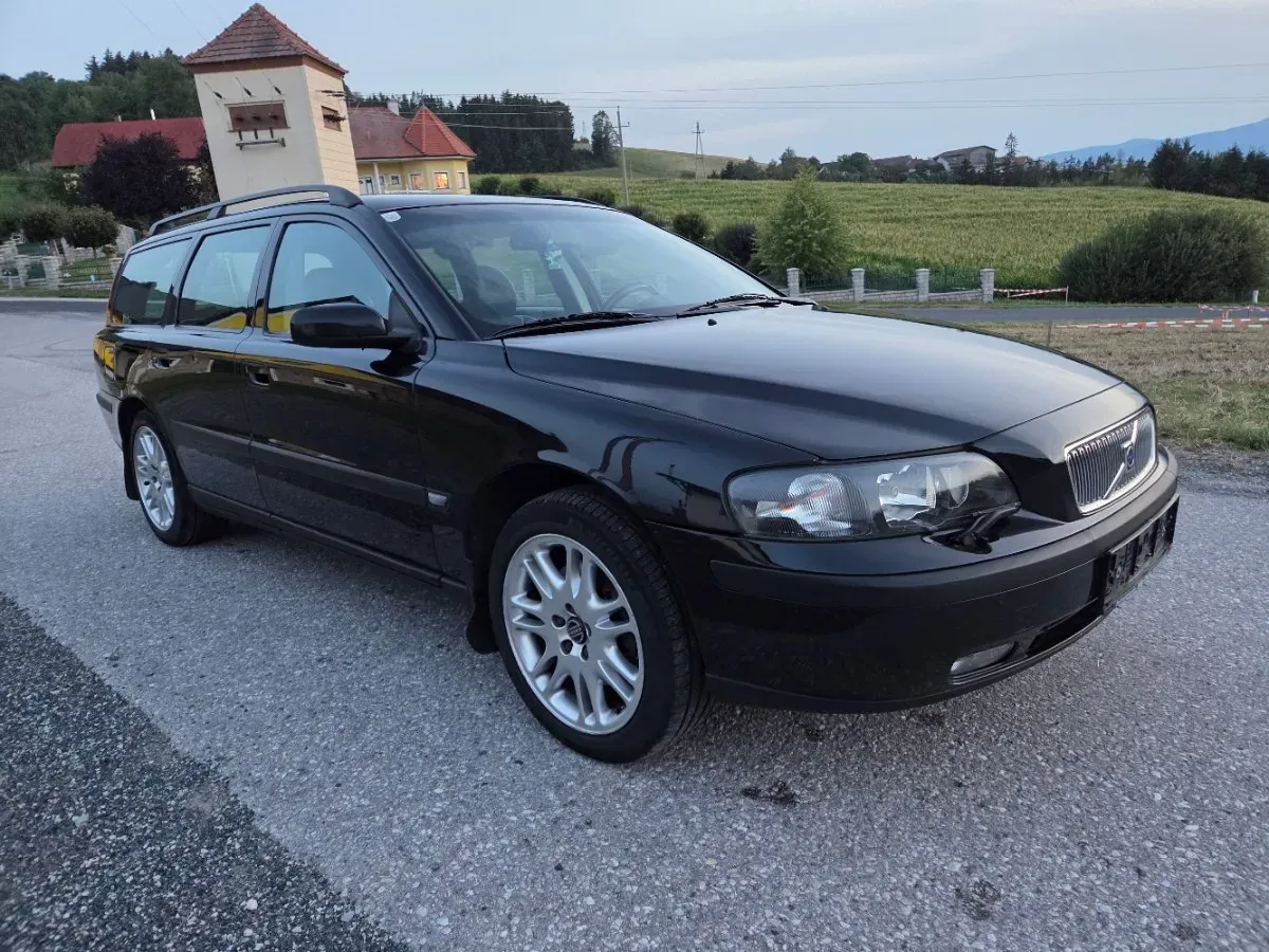 Volvo V70 2004 photo 3