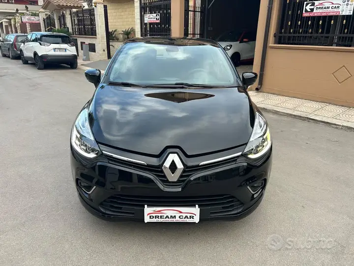 Renault Clio 2019 photo 2