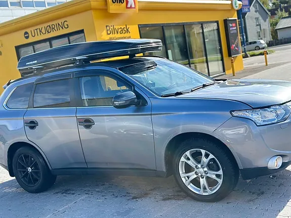 Mitsubishi Outlander 2013 photo 2