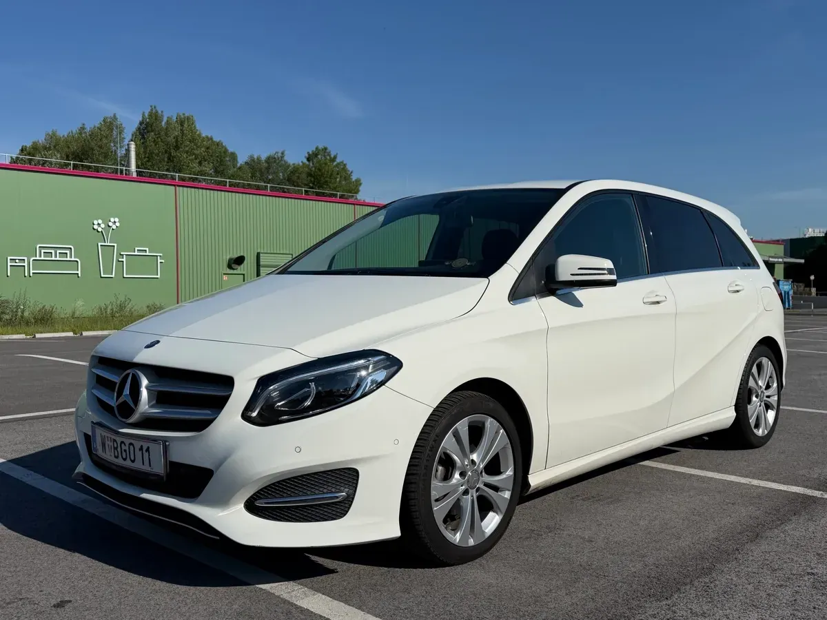 Mercedes-Benz B-Class 2016 photo 3