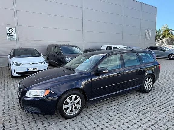 Volvo V70 2011 photo 2