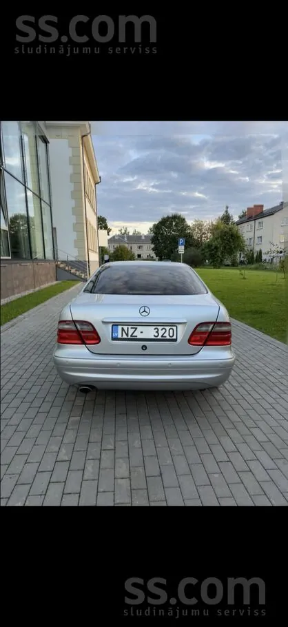 Mercedes-Benz Clk320 1999 photo 2