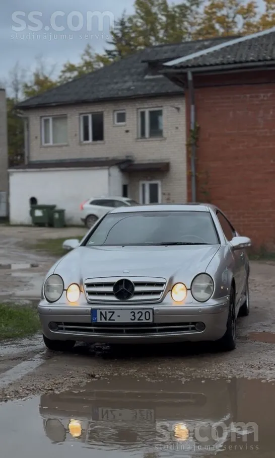Mercedes-Benz Clk320