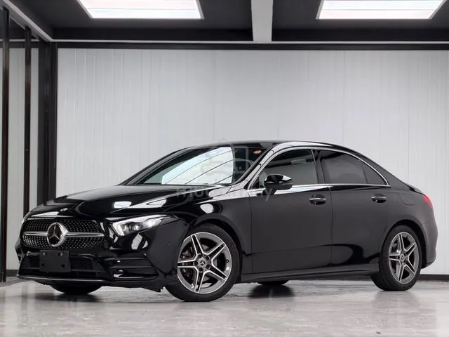 Mercedes-Benz A180