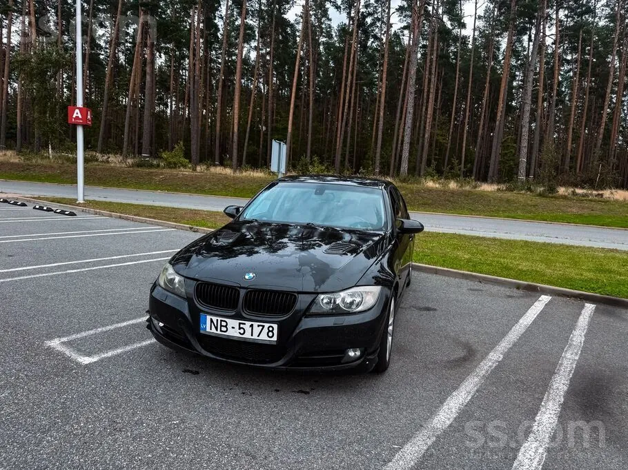 BMW 320 2006 photo 2