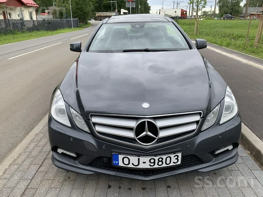 Mercedes-Benz E350 2010 photo 2