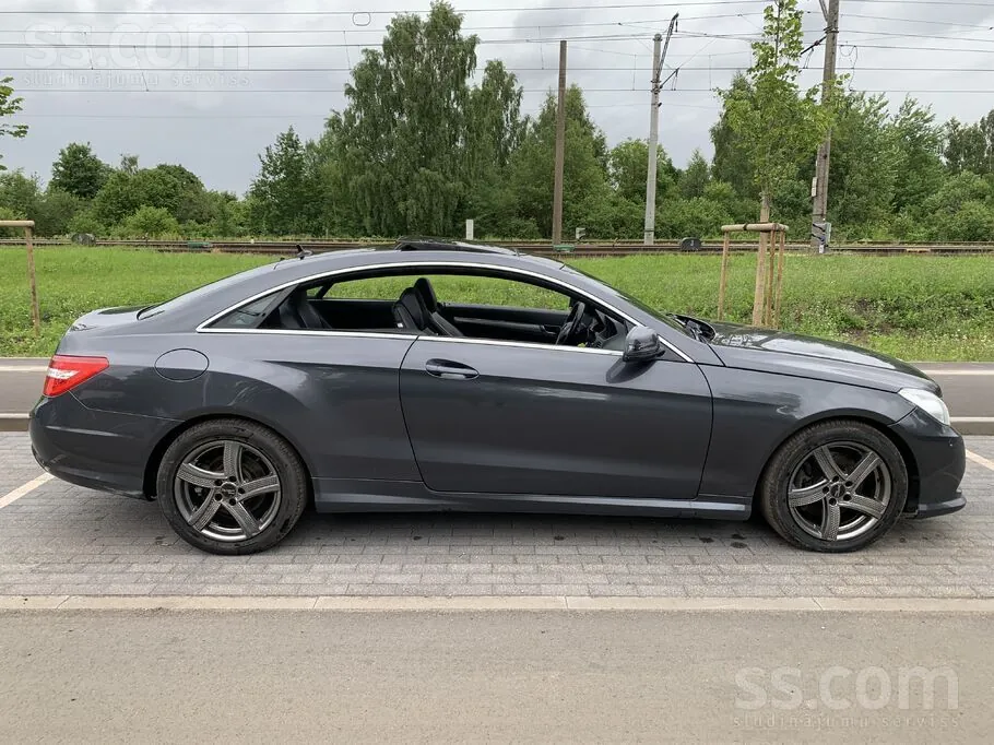 Mercedes-Benz E350 2010 photo 5