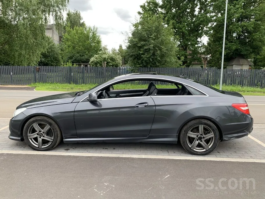 Mercedes-Benz E350 2010 photo 4